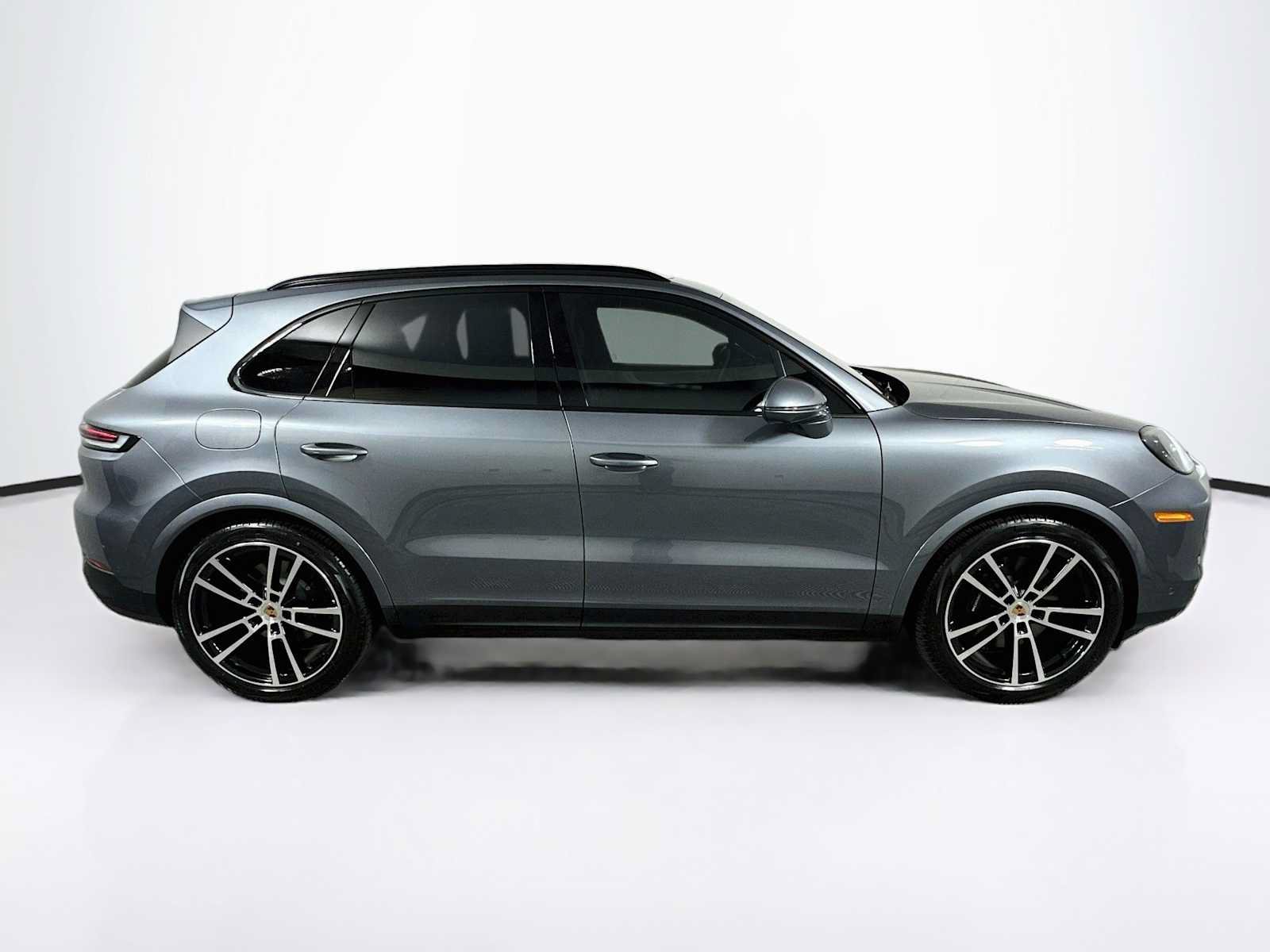 New 2026 Porsche Cayenne AWD/4WD image 8