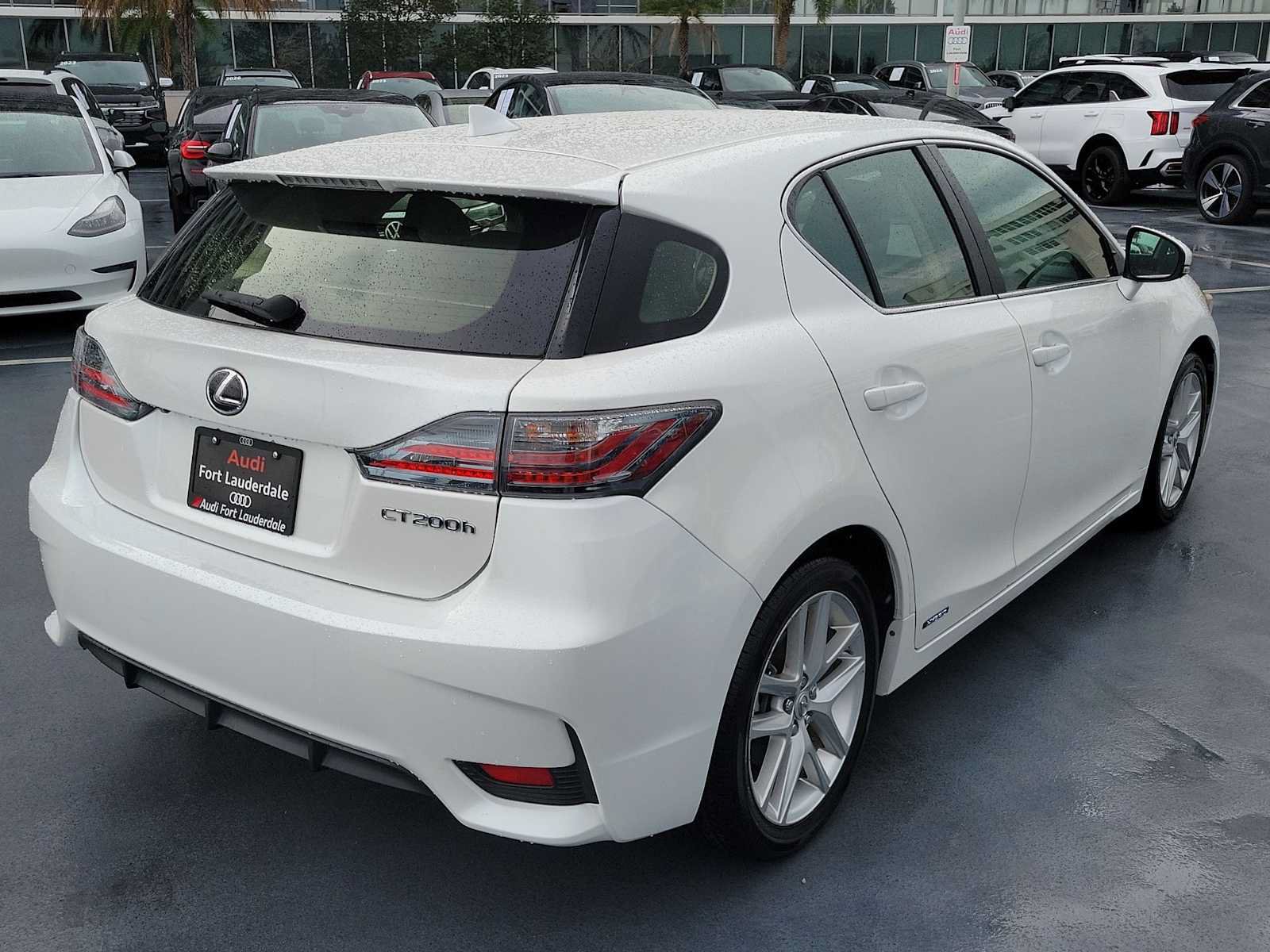 Used 2016 Lexus CT 200h w/ Accessory Package 2 FWD image 6
