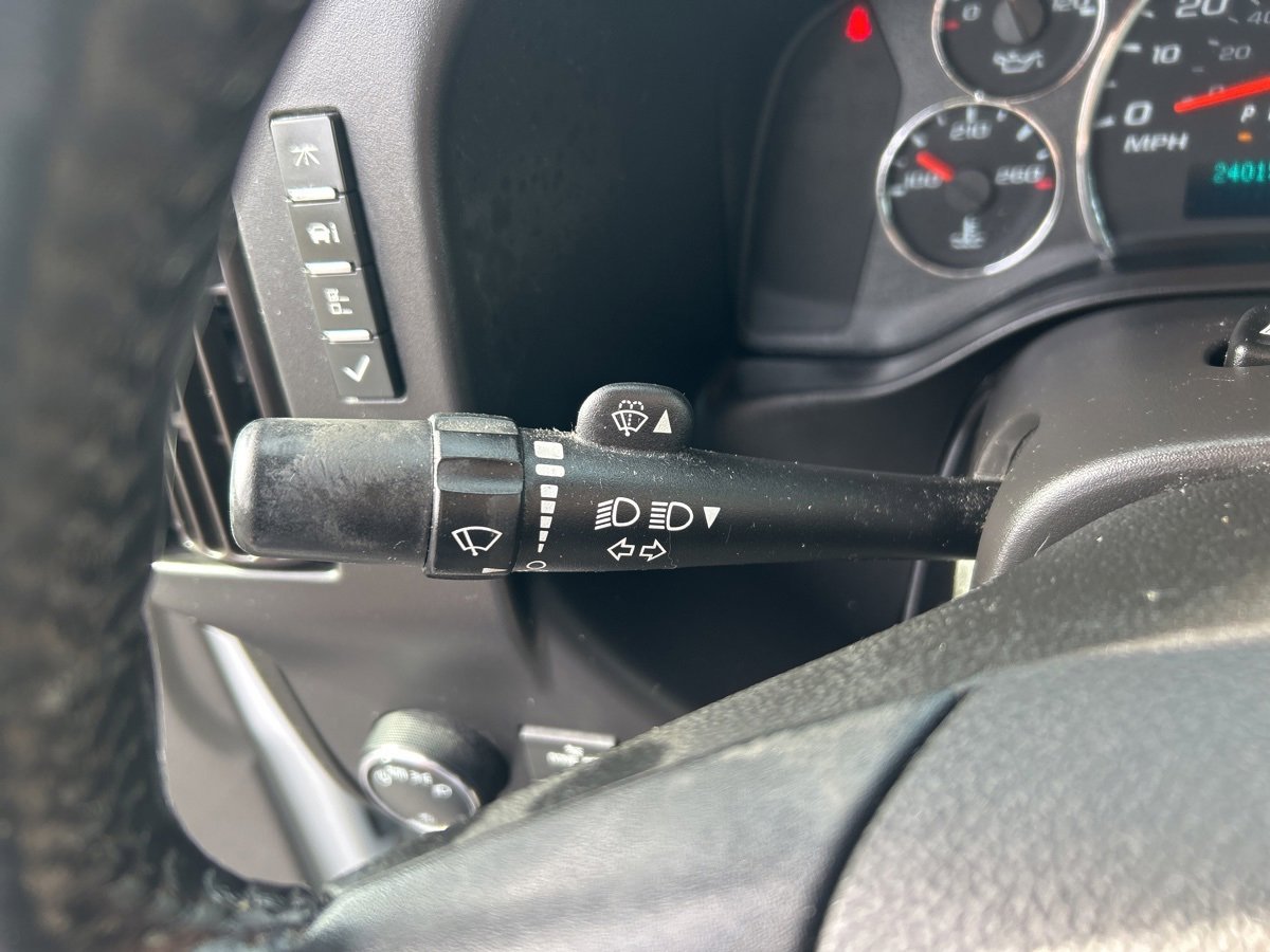 Used 2022 Chevrolet Express 2500 w/ Driver Convenience Package image 19