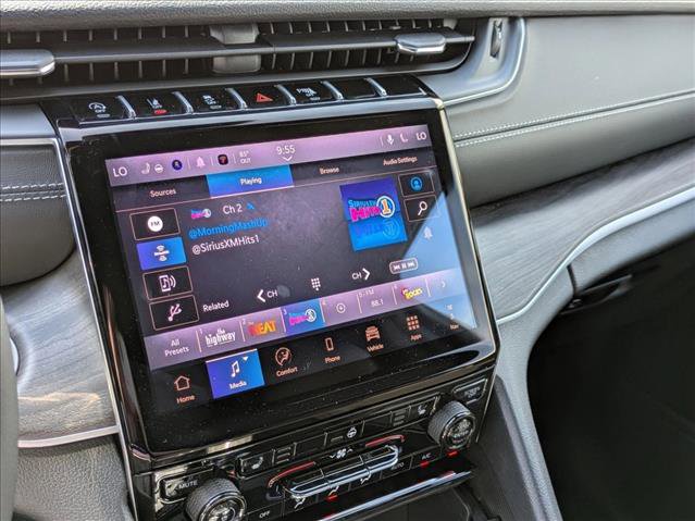 New 2025 Jeep Grand Cherokee L Limited w/ Black Appearance Package image 12