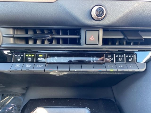 New 2025 Toyota Crown Signia image 38