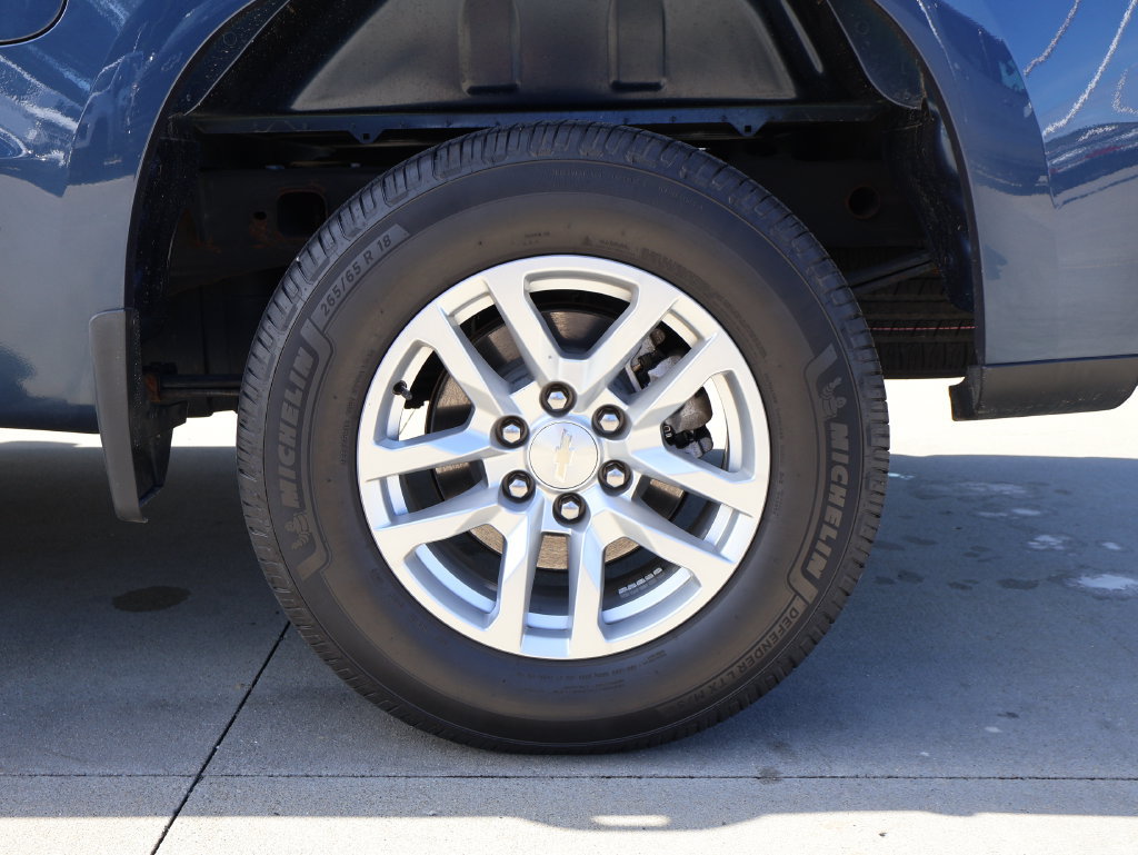 Used 2019 Chevrolet Silverado 1500 LT w/ All-Star Edition AWD/4WD image 46