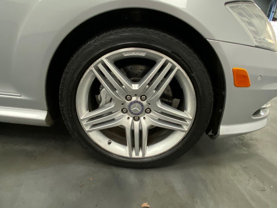 Used 2013 Mercedes-Benz S 550 4MATIC w/ Sport Pkg image 16
