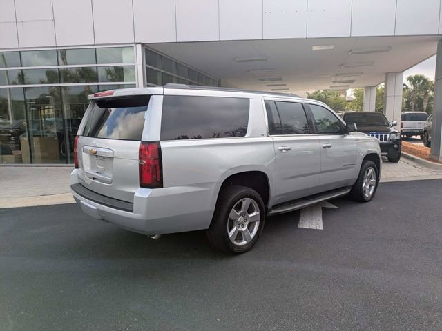 Used 2015 Chevrolet Suburban LT w/ Luxury Package RWD image 3