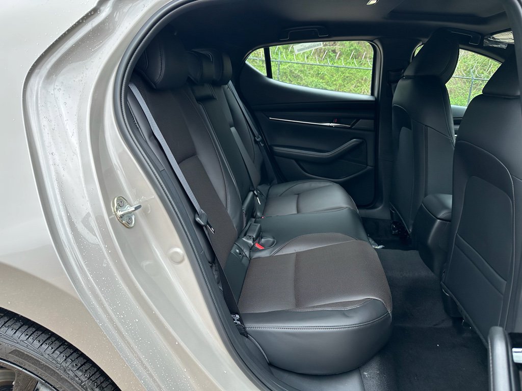 New 2026 MAZDA MAZDA3 Hatchback w/ Appearance Package image 22