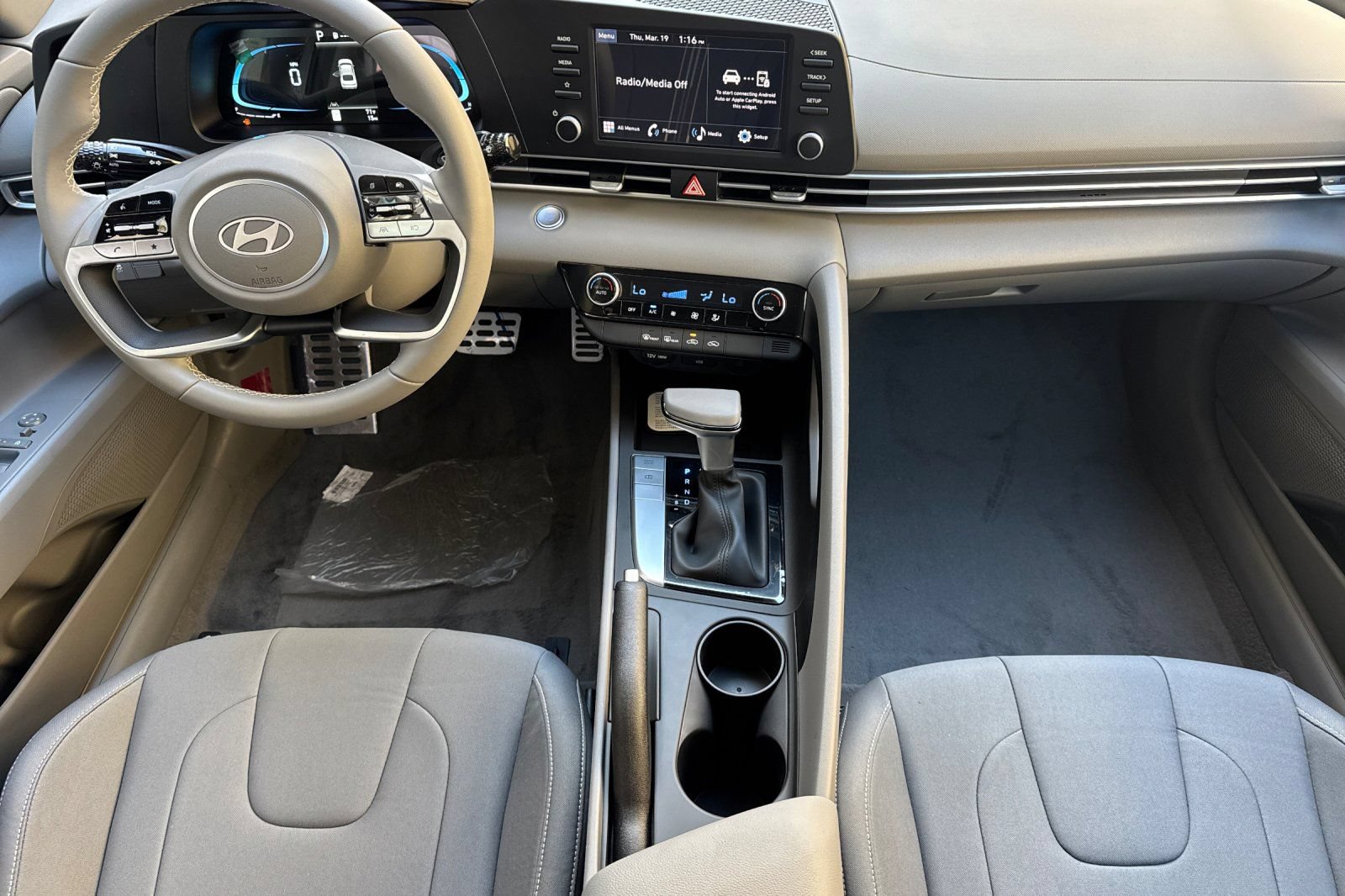 New 2026 Hyundai Elantra Sport FWD image 13
