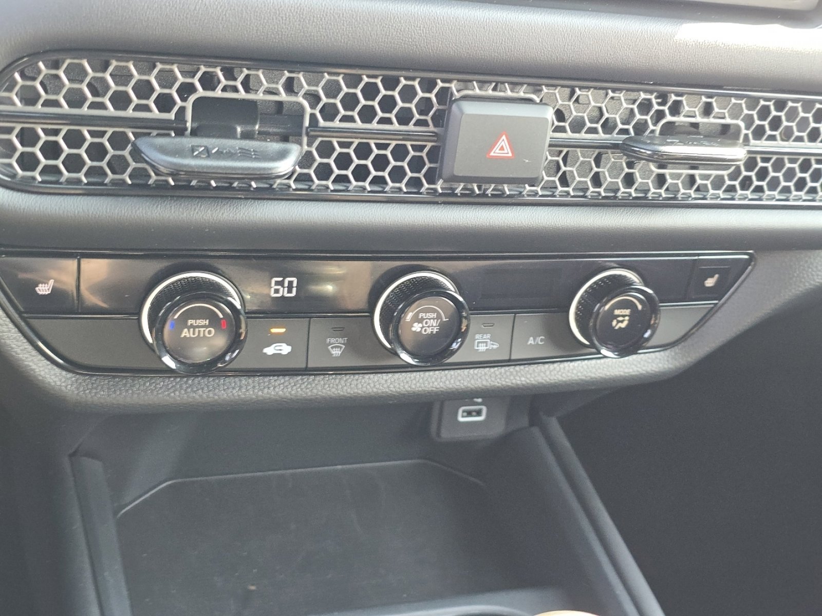Used 2025 Honda HR-V Sport image 30