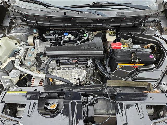 Used 2015 Nissan Rogue S FWD image 23