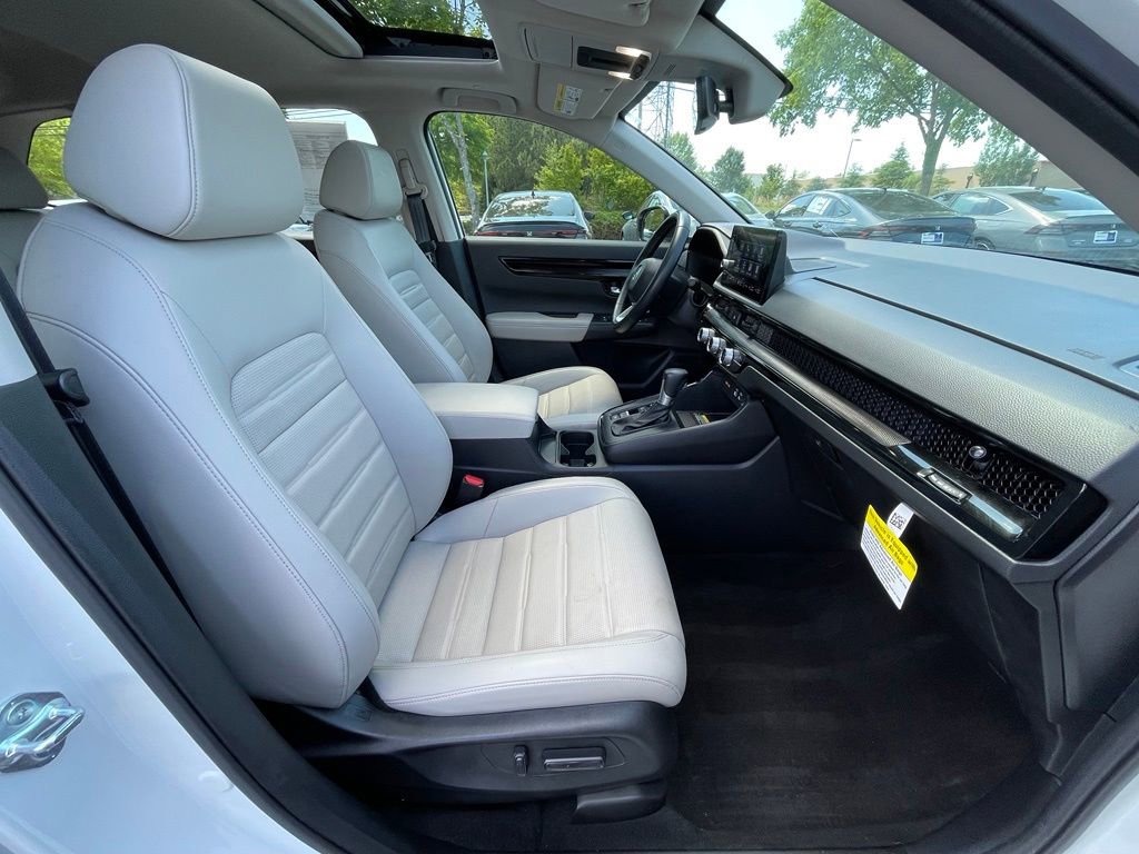 Certified 2025 Honda CR-V EX-L image 32