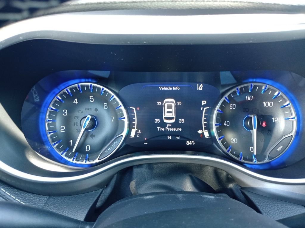 New 2026 Chrysler Pacifica Select image 22