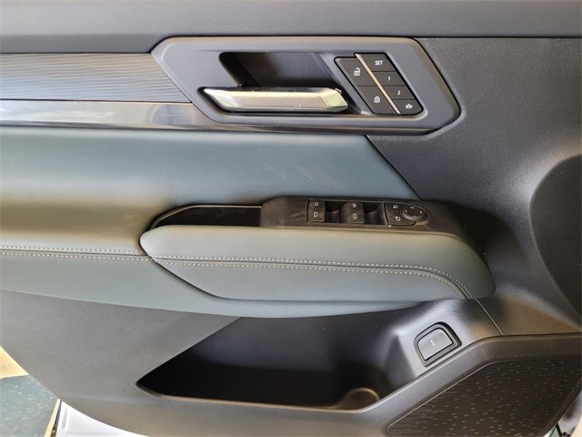 New 2026 GMC Terrain AT4 w/ Convenience Package III image 25