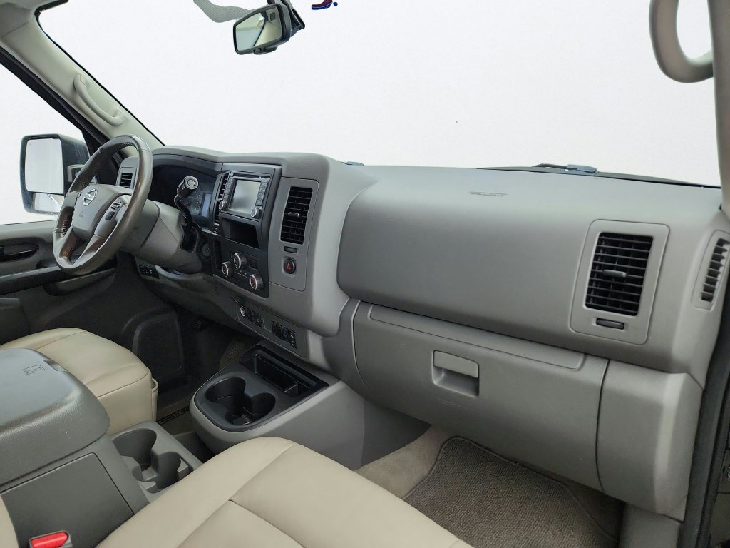 Used 2016 Nissan NV 3500 SL RWD image 21
