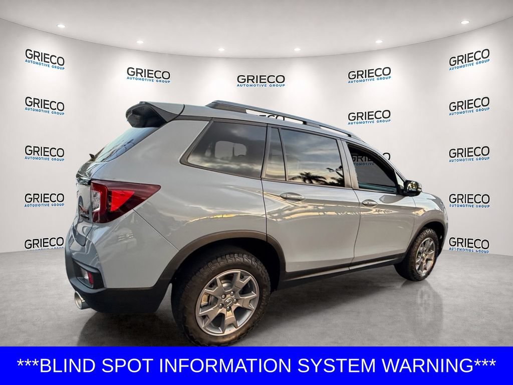 Used 2025 Honda Passport TrailSport image 7