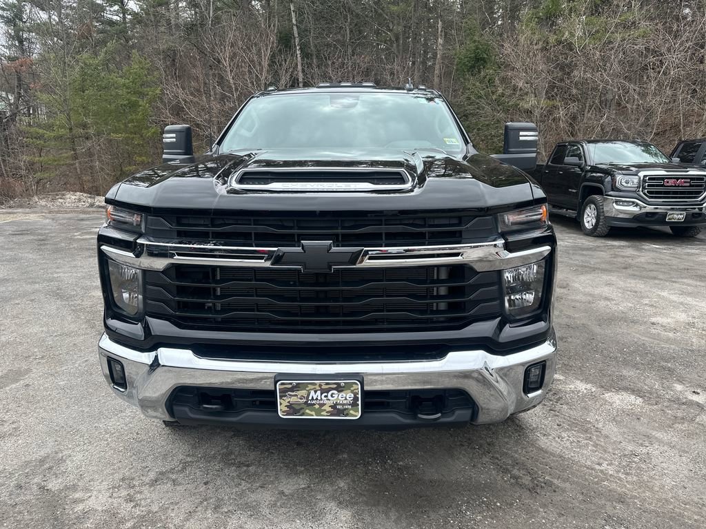 Used 2025 Chevrolet Silverado 3500 LT w/ Convenience Package image 8