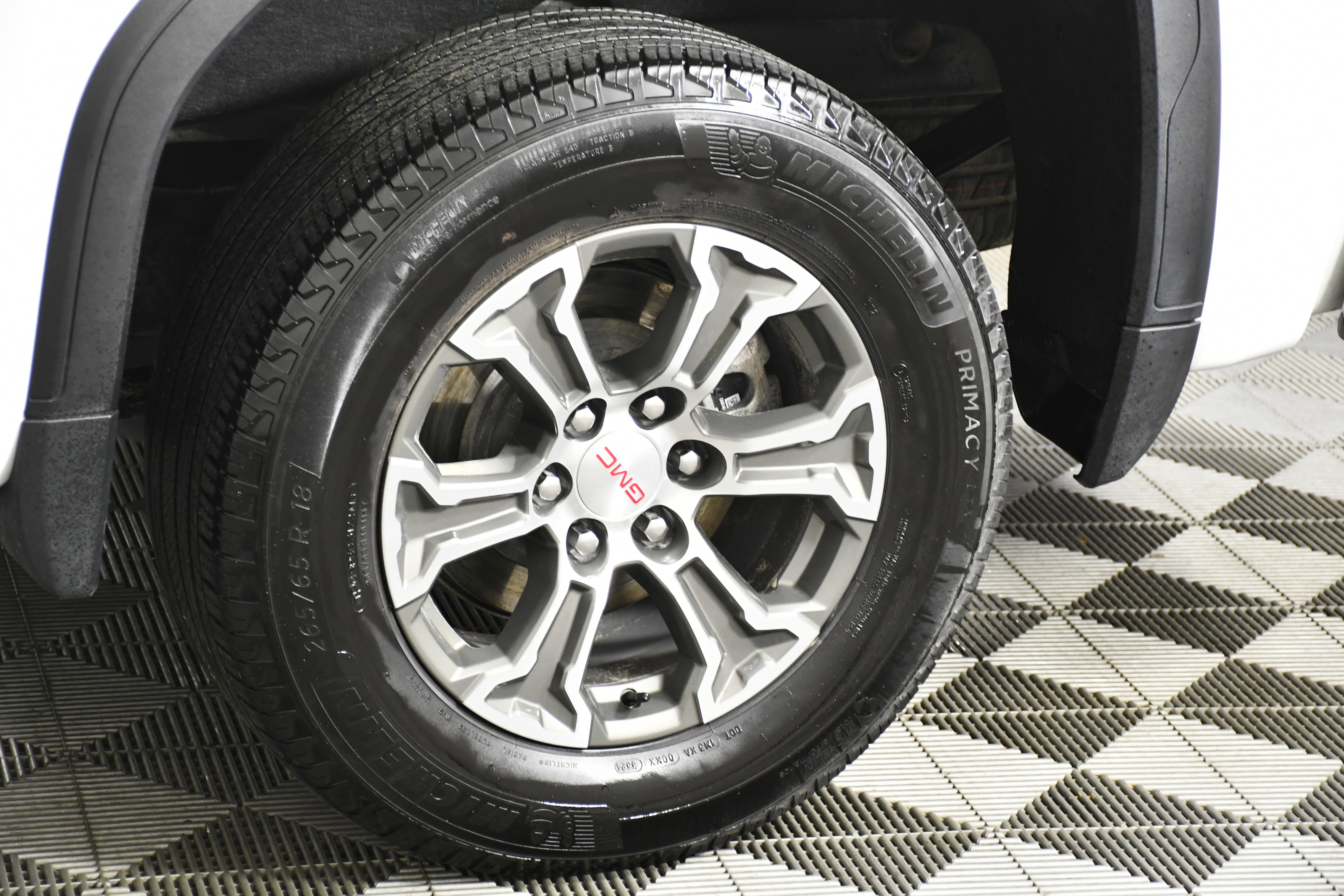 Used 2025 GMC Sierra 1500 SLT image 53