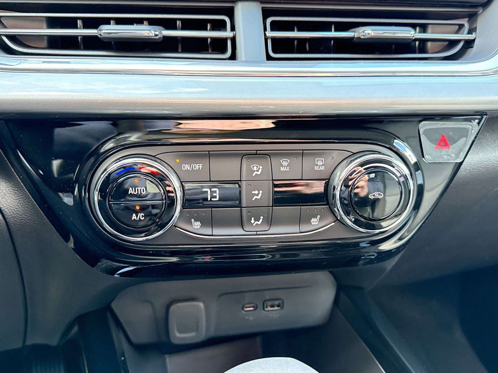 New 2026 Chevrolet Trax LT w/ Driver Confidence Package image 17