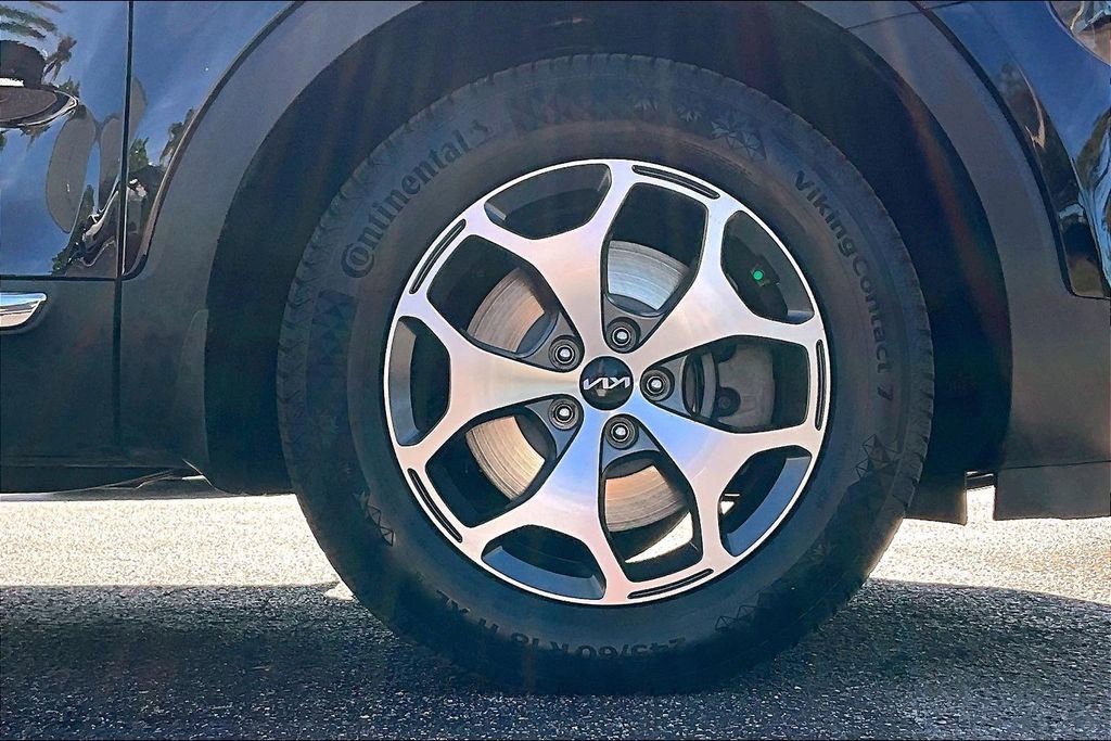 Used 2022 Kia Telluride EX image 38