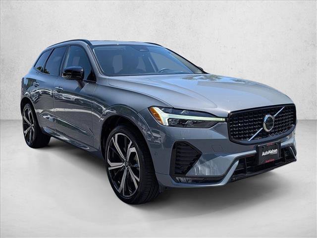 Certified 2023 Volvo XC60 B6 Ultimate w/ Protection Package Premier AWD/4WD image 3