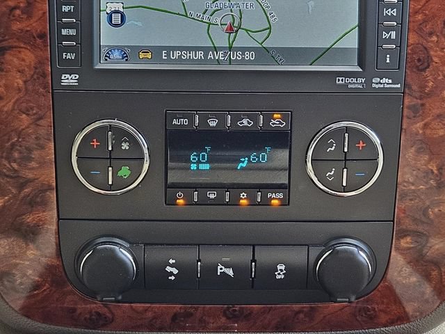 Used 2013 Chevrolet Avalanche LTZ RWD image 26
