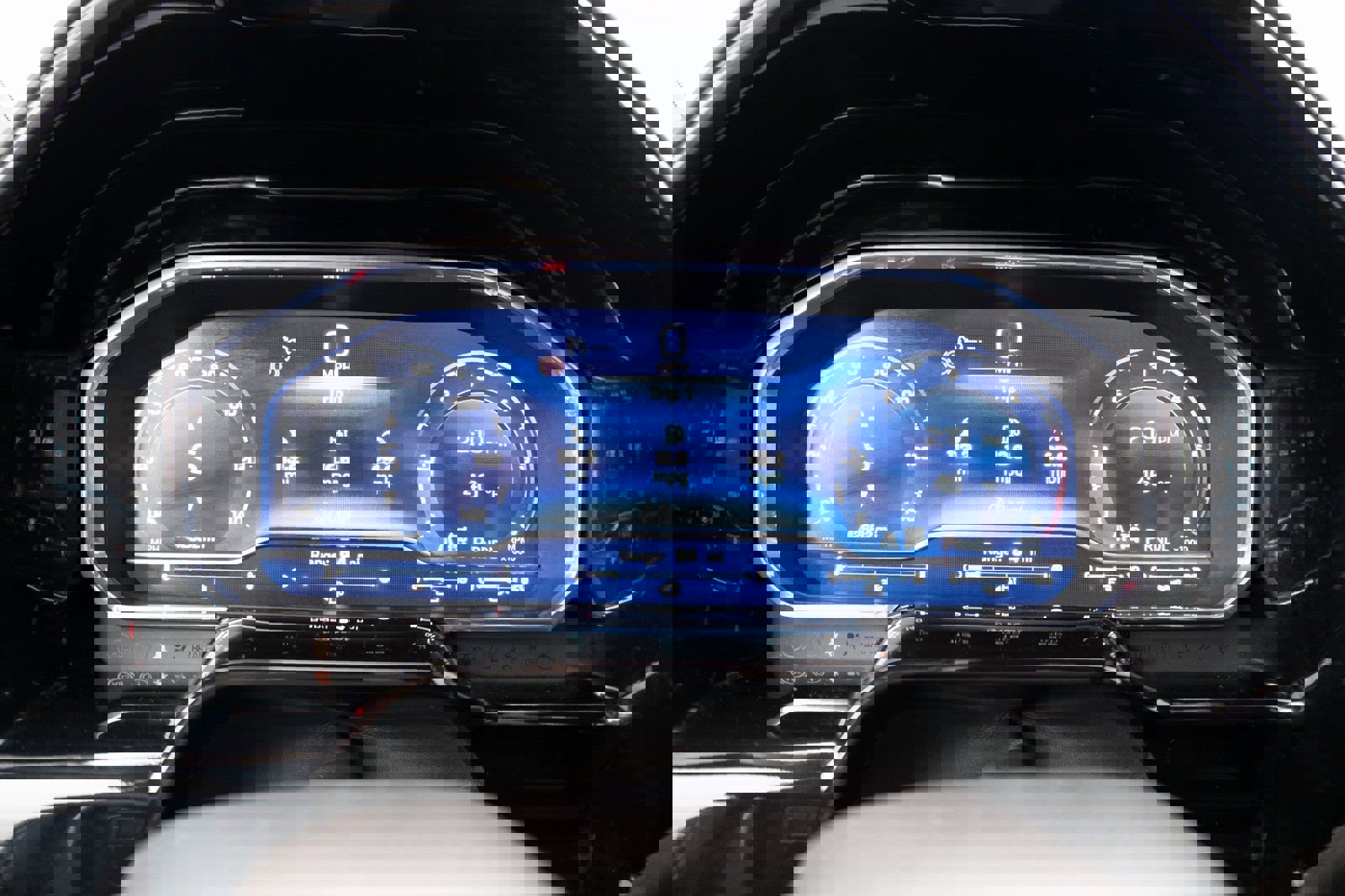 Used 2024 Chevrolet Silverado 3500 LT image 5