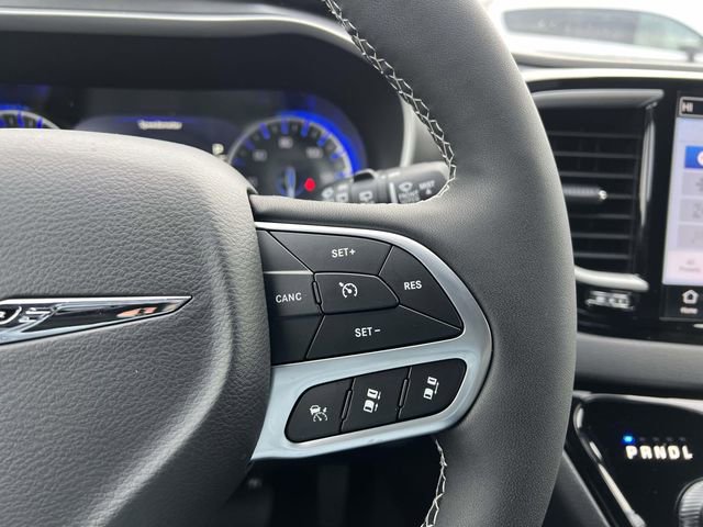 New 2026 Chrysler Voyager LX image 17