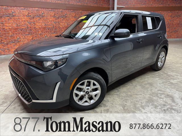 Used 2023 Kia Soul LX w/ LX Technology Package image 1
