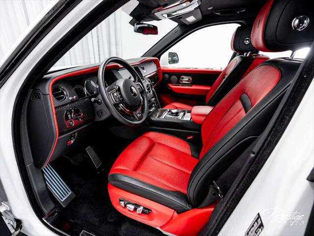 Used 2022 Rolls-Royce Cullinan Black Badge AWD/4WD image 22