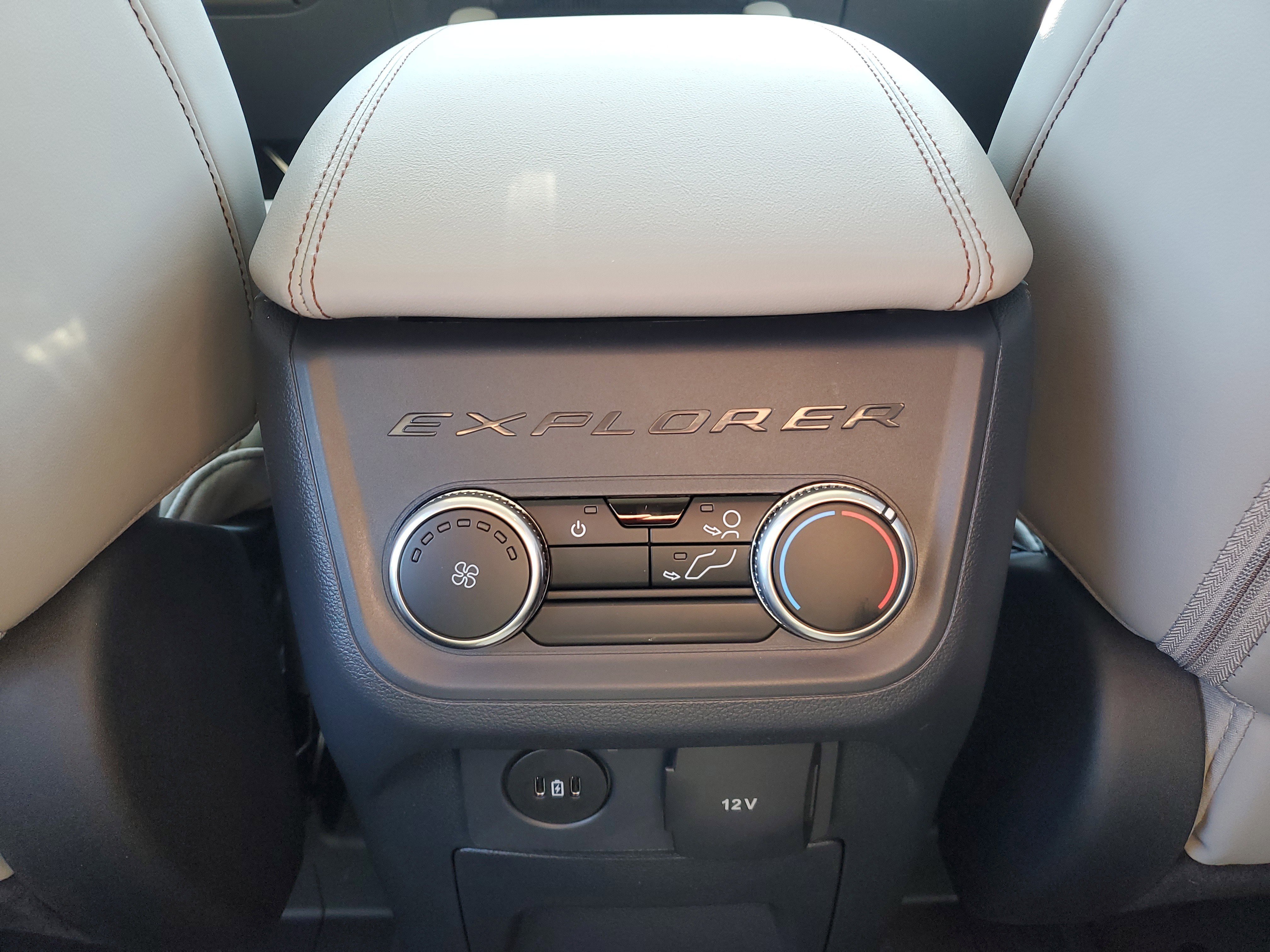 New 2026 Ford Explorer Active image 12