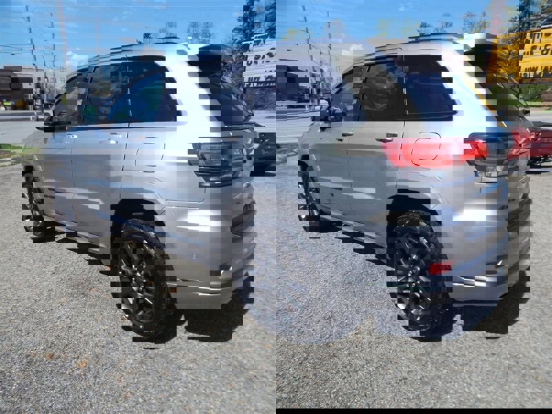 Used 2019 Jeep Grand Cherokee High Altitude image 2