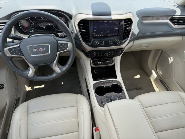 Used 2021 GMC Acadia Denali w/ Denali Ultimate Package AWD/4WD image 14