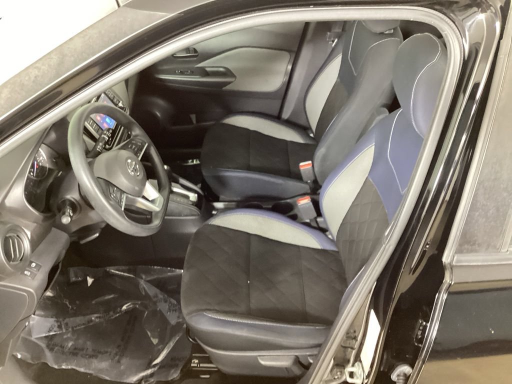 Used 2018 Nissan Kicks SV FWD image 27