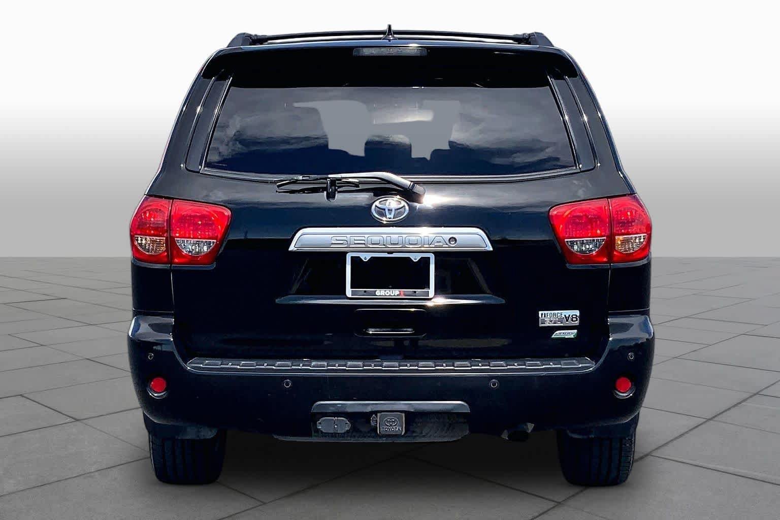 Used 2014 Toyota Sequoia Platinum AWD/4WD image 5