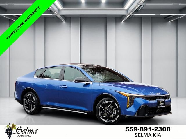 New 2025 Kia K4 GT-Line image 1
