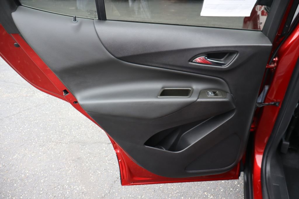 Used 2023 Chevrolet Equinox LT image 28