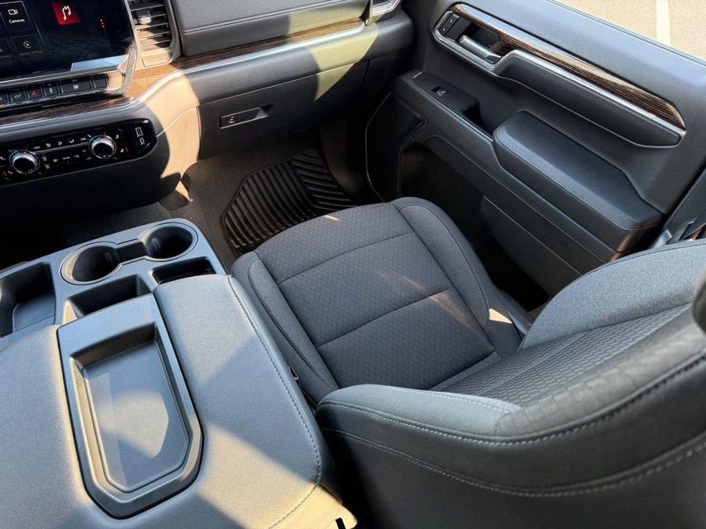 Used 2024 GMC Sierra 1500 Elevation image 15