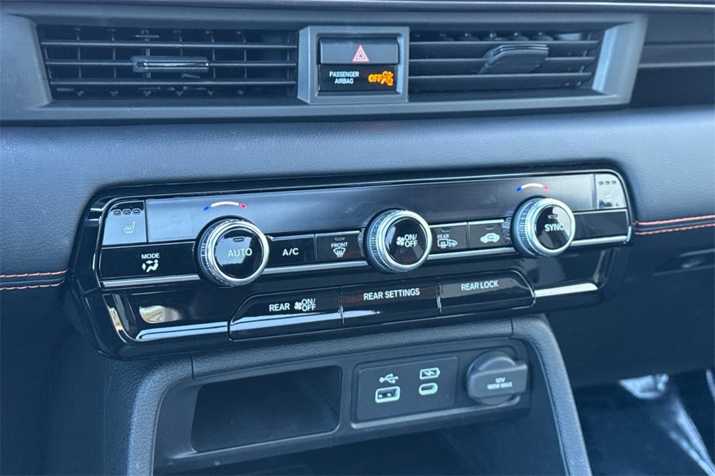 Certified 2024 Honda Pilot TrailSport image 26