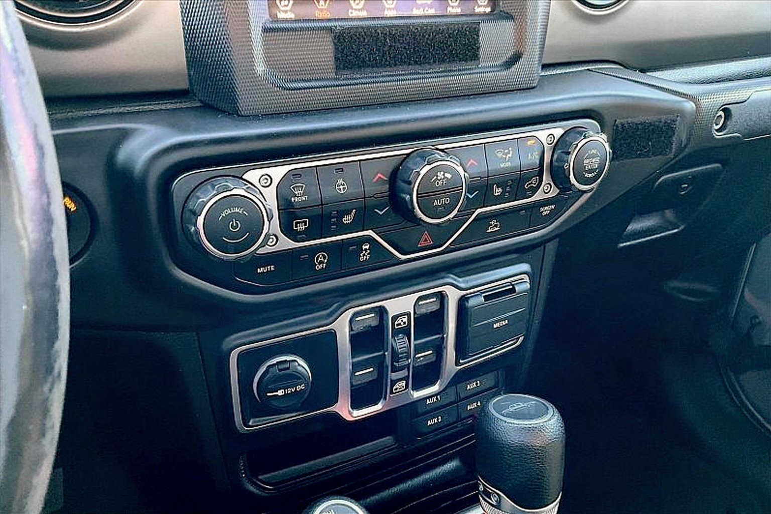 Used 2020 Jeep Gladiator Sport w/ Quick Order Package 24S image 30