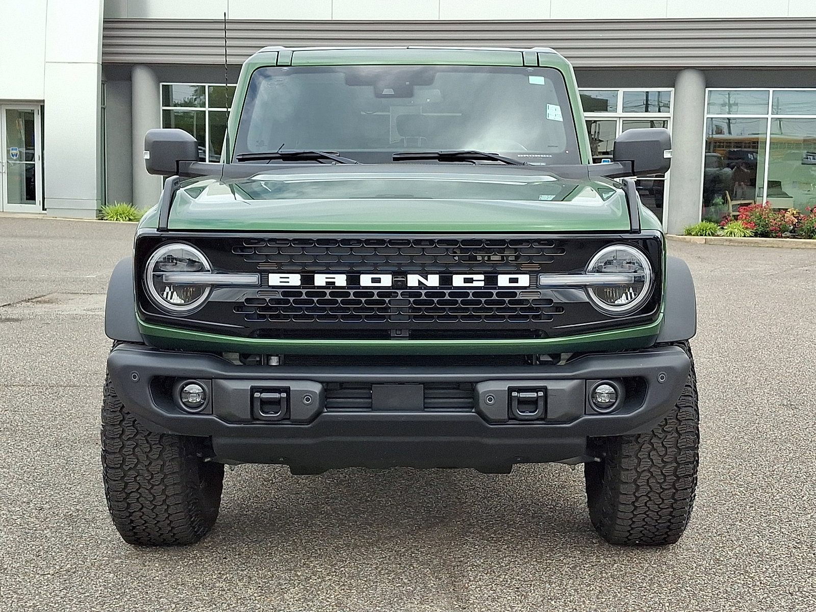 Certified 2025 Ford Bronco Badlands AWD/4WD image 3