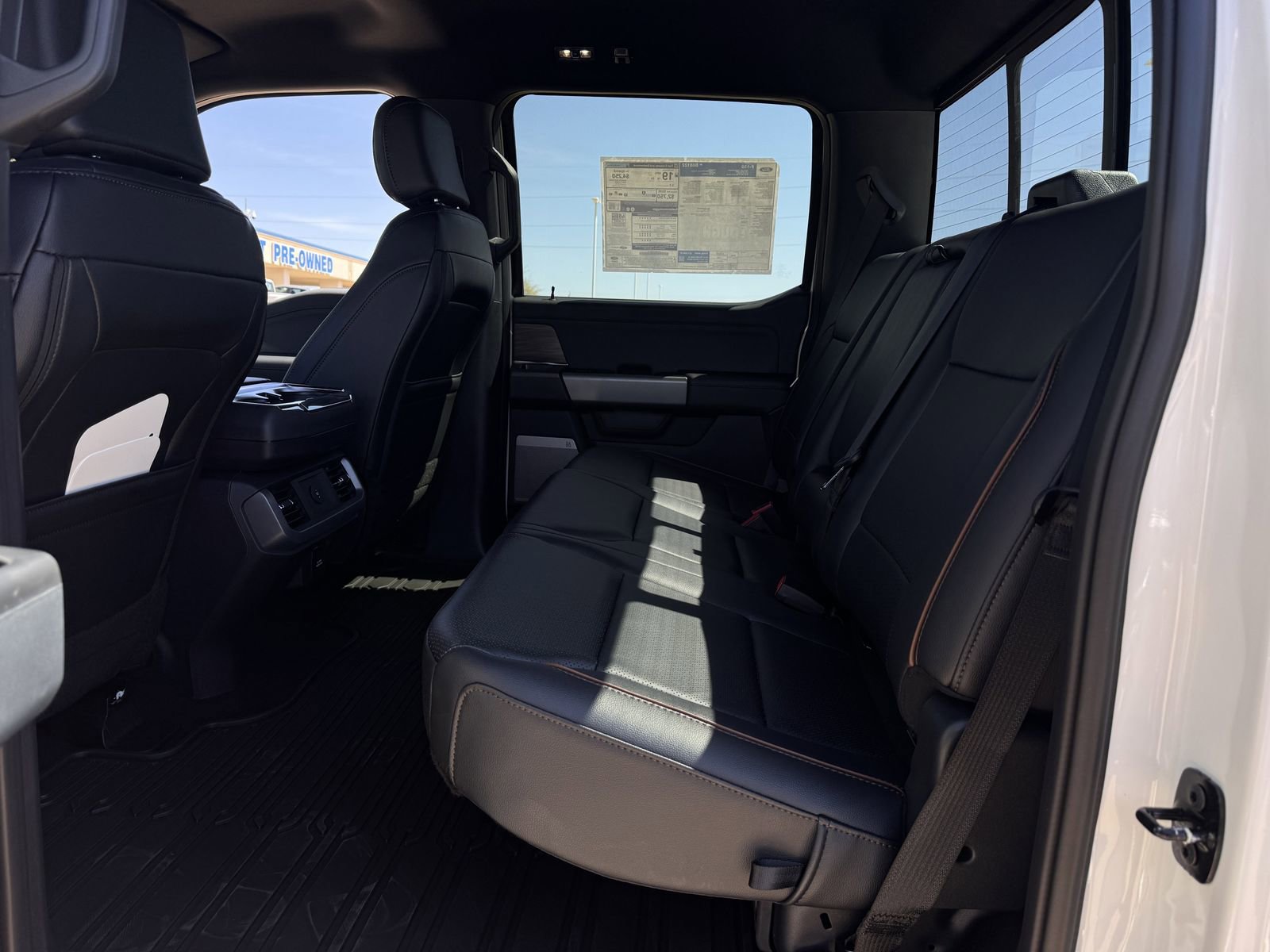 Used 2025 Ford F150 Lariat w/ Equipment Group 501A Mid image 30