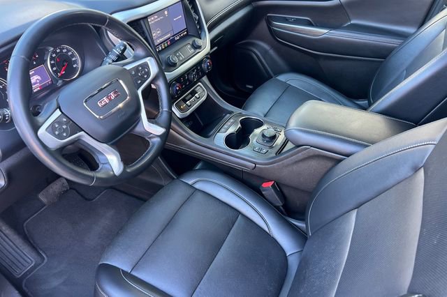 Used 2023 GMC Acadia SLT image 10