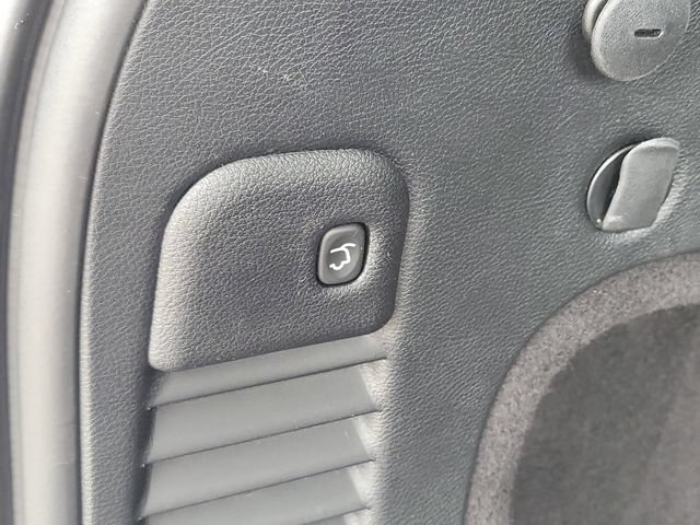 Used 2019 Jeep Grand Cherokee Altitude AWD/4WD image 8