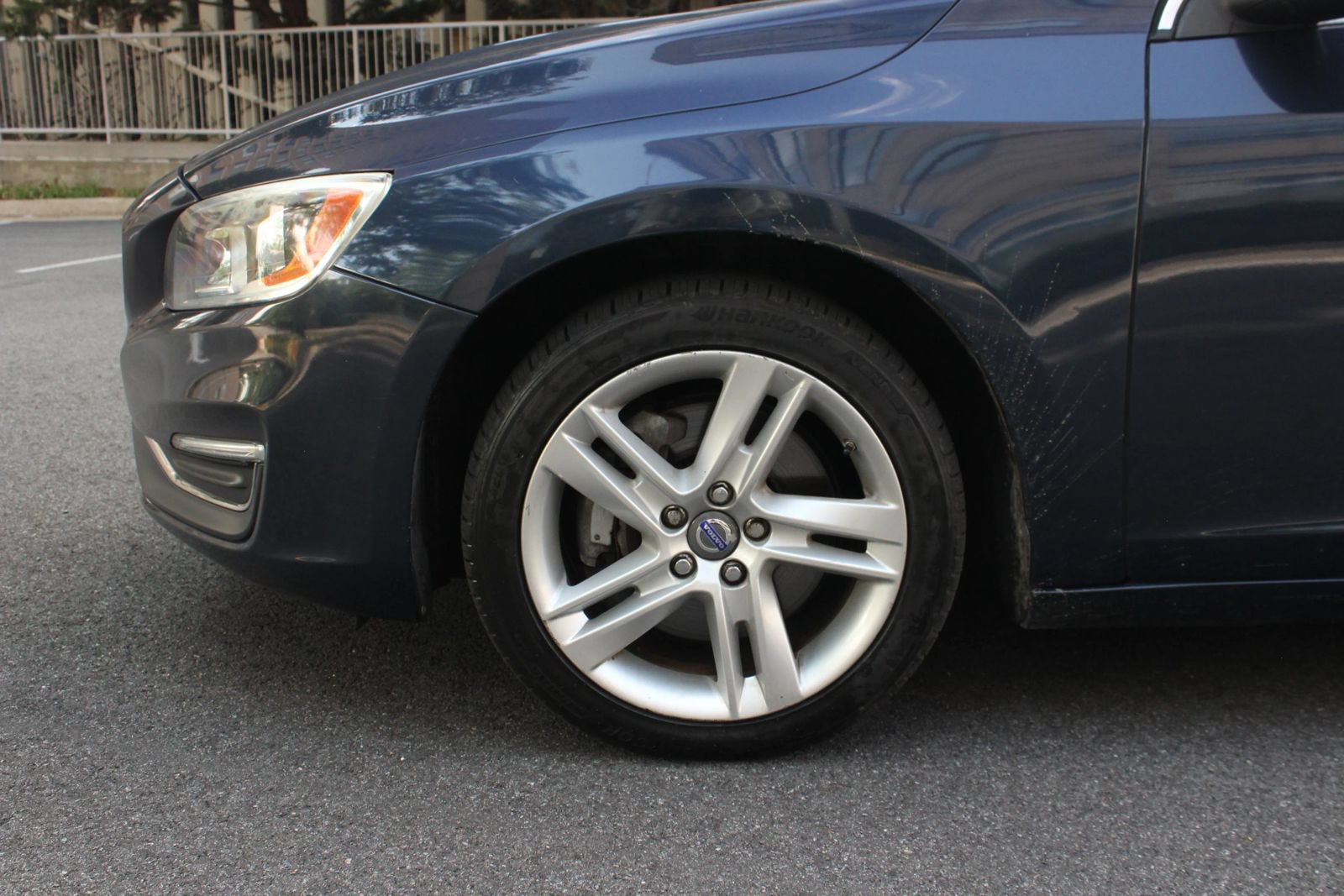 Used 2014 Volvo S60 T5 FWD image 11
