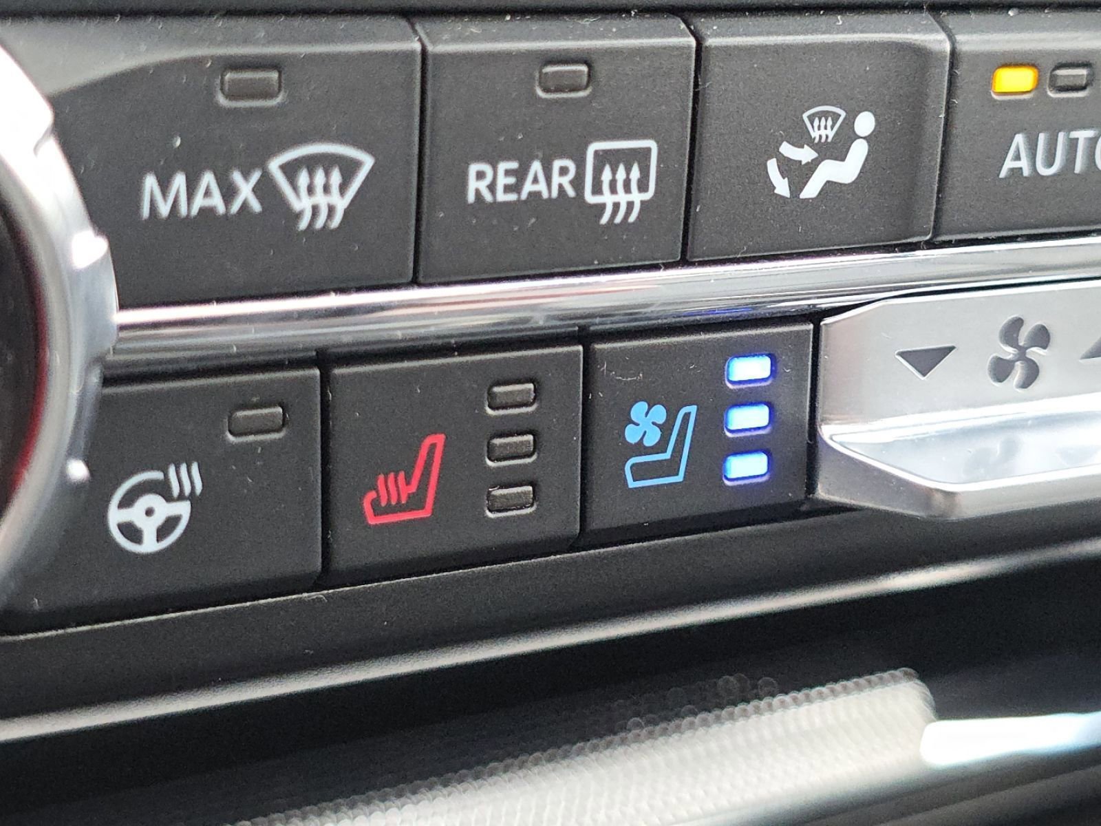 Used 2022 Ford F150 Lariat w/ Equipment Group 502A High AWD/4WD image 6