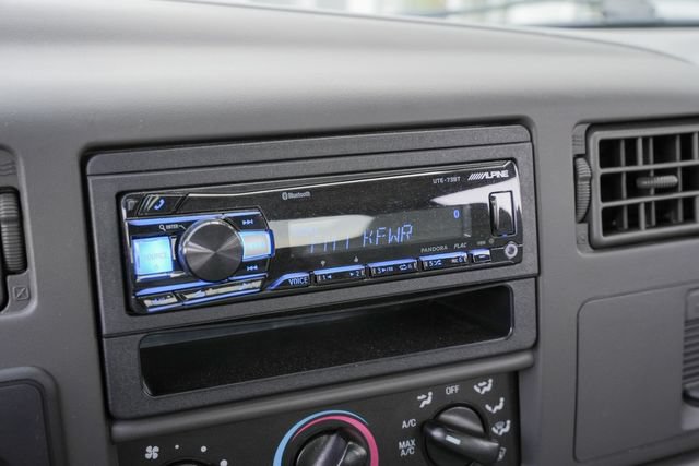 Used 2003 Ford F350 Lariat AWD/4WD image 46