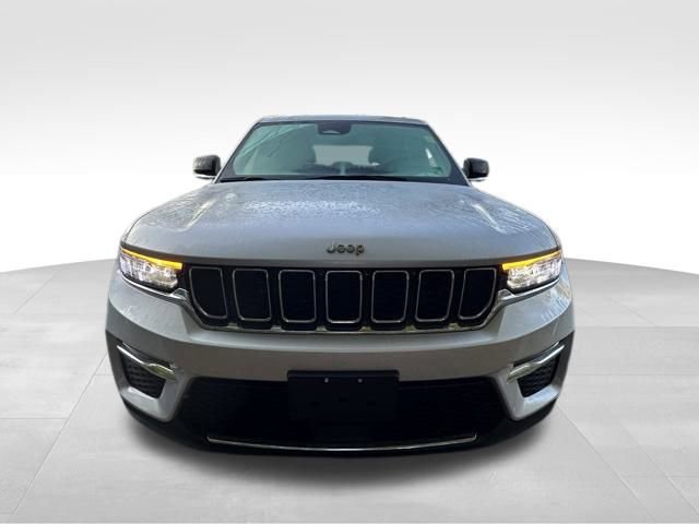 Used 2023 Jeep Grand Cherokee Limited image 11