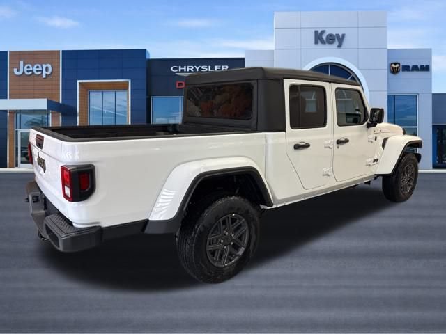 New 2026 Jeep Gladiator Sport AWD/4WD image 8