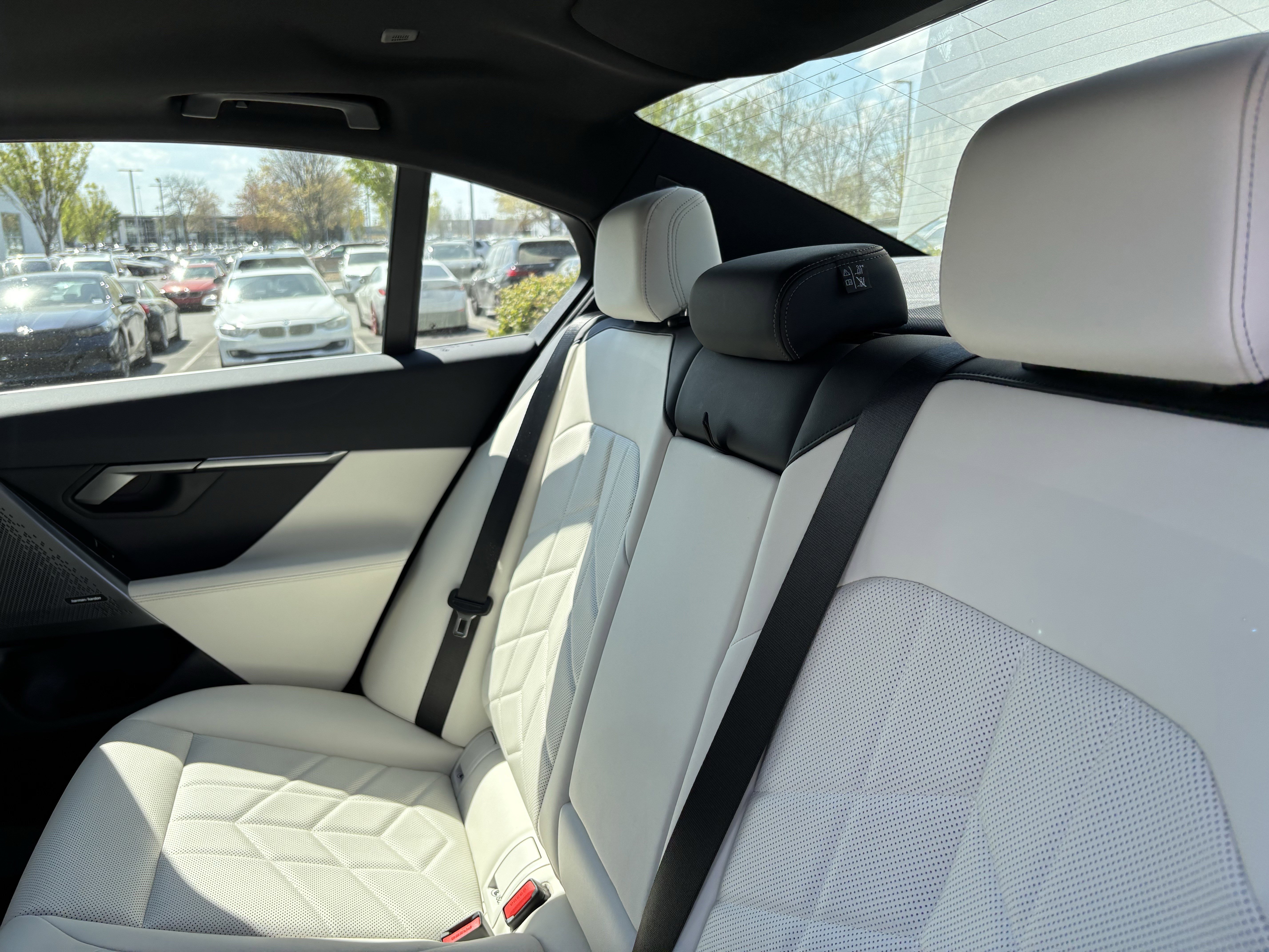 Certified 2026 BMW 530i image 30