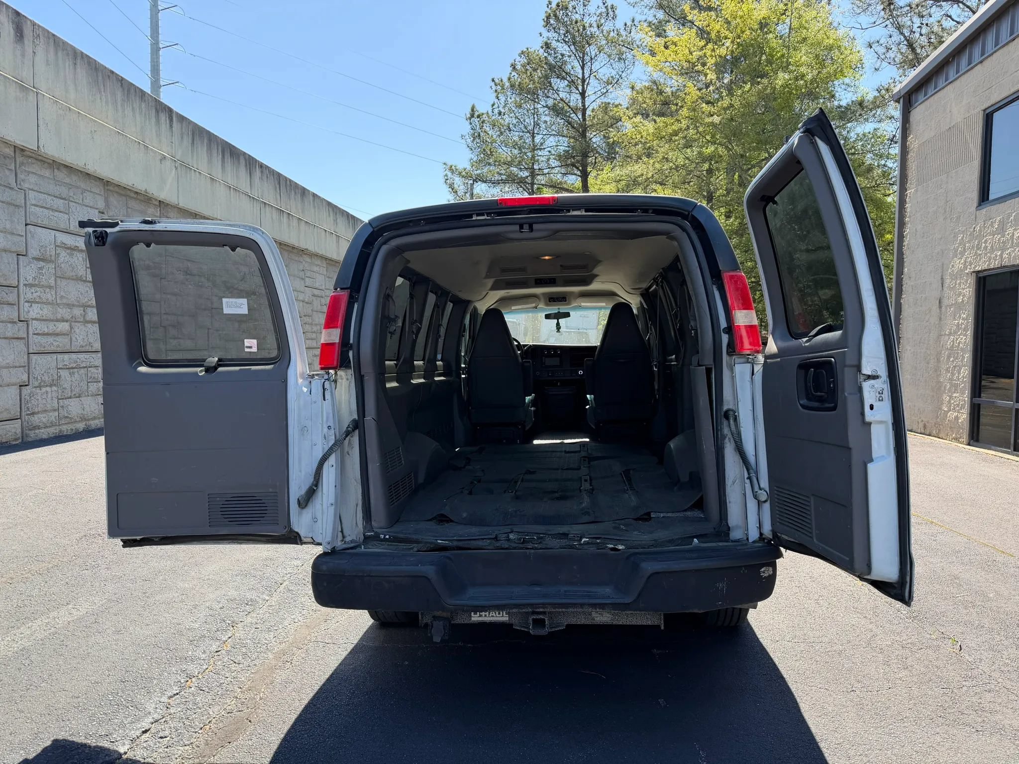 Used 2017 Chevrolet Express 2500 LS RWD image 25