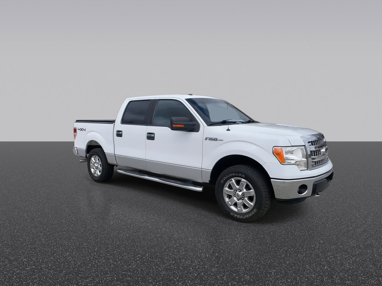 Used 2013 Ford F150 XLT w/ Luxury Equipment Group image 3