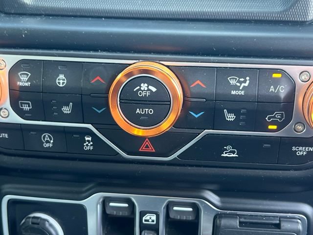 Used 2023 Jeep Gladiator Mojave w/ Cold Weather Group AWD/4WD image 16